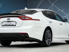 Сүрөт унаа Kia Stinger