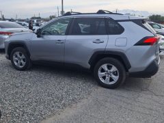 Photo of the vehicle Toyota RAV4