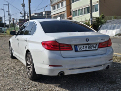 Photo of the vehicle BMW 5 Series