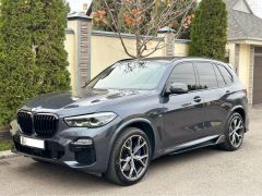 Photo of the vehicle BMW X5