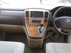 Photo of the vehicle Toyota Alphard