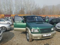 Сүрөт унаа Isuzu Bighorn