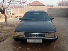 Photo of the vehicle Audi 100