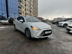 Фото авто Toyota Yaris