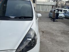 Photo of the vehicle Honda Fit