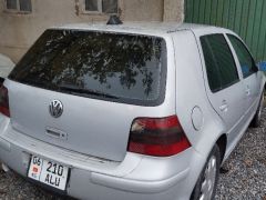 Фото авто Volkswagen Golf