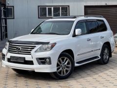 Photo of the vehicle Lexus LX