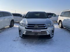 Photo of the vehicle Toyota Highlander