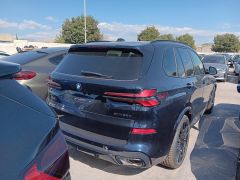 Photo of the vehicle BMW X5