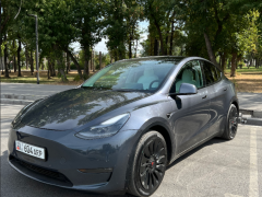 Photo of the vehicle Tesla Model Y