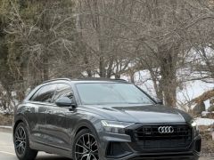 Photo of the vehicle Audi Q8