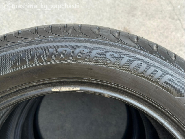 Шины - 215/55 R17 Bridgestone. Комплект летних шин