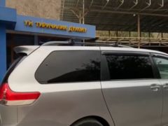 Сүрөт унаа Toyota Sienna