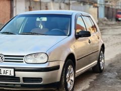 Фото авто Volkswagen Golf