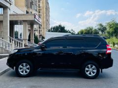 Сүрөт унаа Toyota Land Cruiser Prado