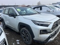 Сүрөт унаа Toyota RAV4