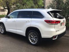 Photo of the vehicle Toyota Highlander