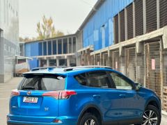 Сүрөт унаа Toyota RAV4