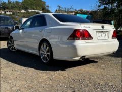 Photo of the vehicle Toyota Crown