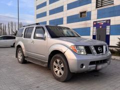 Фото авто Nissan Pathfinder