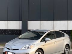 Фото авто Toyota Prius