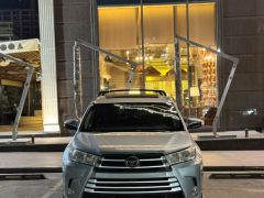 Сүрөт унаа Toyota Highlander