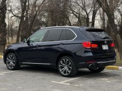 Photo of the vehicle BMW X5