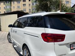 Фото авто Kia Carnival