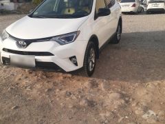 Сүрөт унаа Toyota RAV4