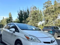 Сүрөт унаа Toyota Prius