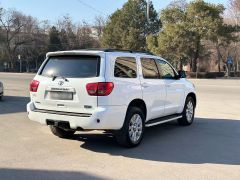 Фото авто Toyota Sequoia