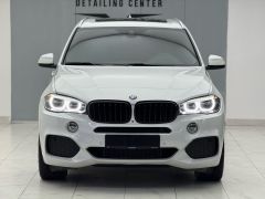 Photo of the vehicle BMW X5