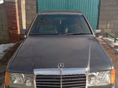 Сүрөт унаа Mercedes-Benz W124