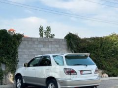 Photo of the vehicle Lexus RX