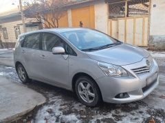 Фото авто Toyota Verso