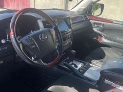 Сүрөт унаа Lexus LX