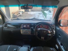 Фото авто Honda Stepwgn