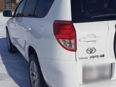 Сүрөт унаа Toyota RAV4