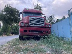 Фото авто Freightliner Columbia