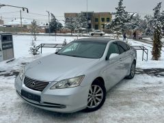 Photo of the vehicle Lexus ES