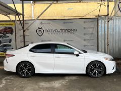 Сүрөт унаа Toyota Camry