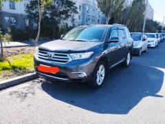 Фото авто Toyota Highlander