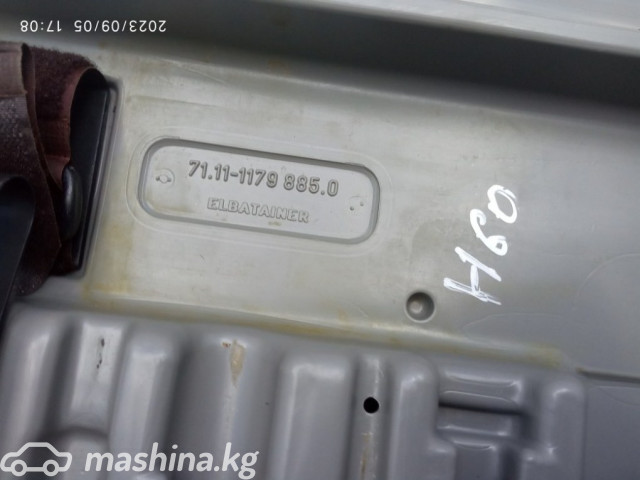 Авто тетиктер жана сарптоолору - Ящик для инструментов в багажнике, E34, 71111179498