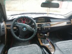 Photo of the vehicle BMW 5 Series