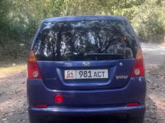 Сүрөт унаа Daihatsu YRV