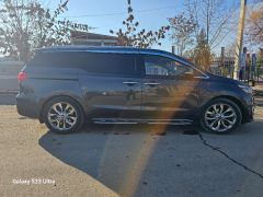 Сүрөт унаа Kia Carnival