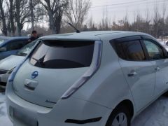 Фото авто Nissan Leaf