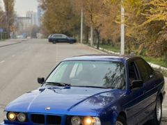 Photo of the vehicle BMW 5 Series