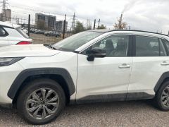 Photo of the vehicle Toyota RAV4