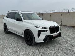 Photo of the vehicle BMW X7